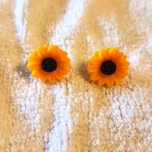 🤑 FREE with Purchase Sunflower post earrings